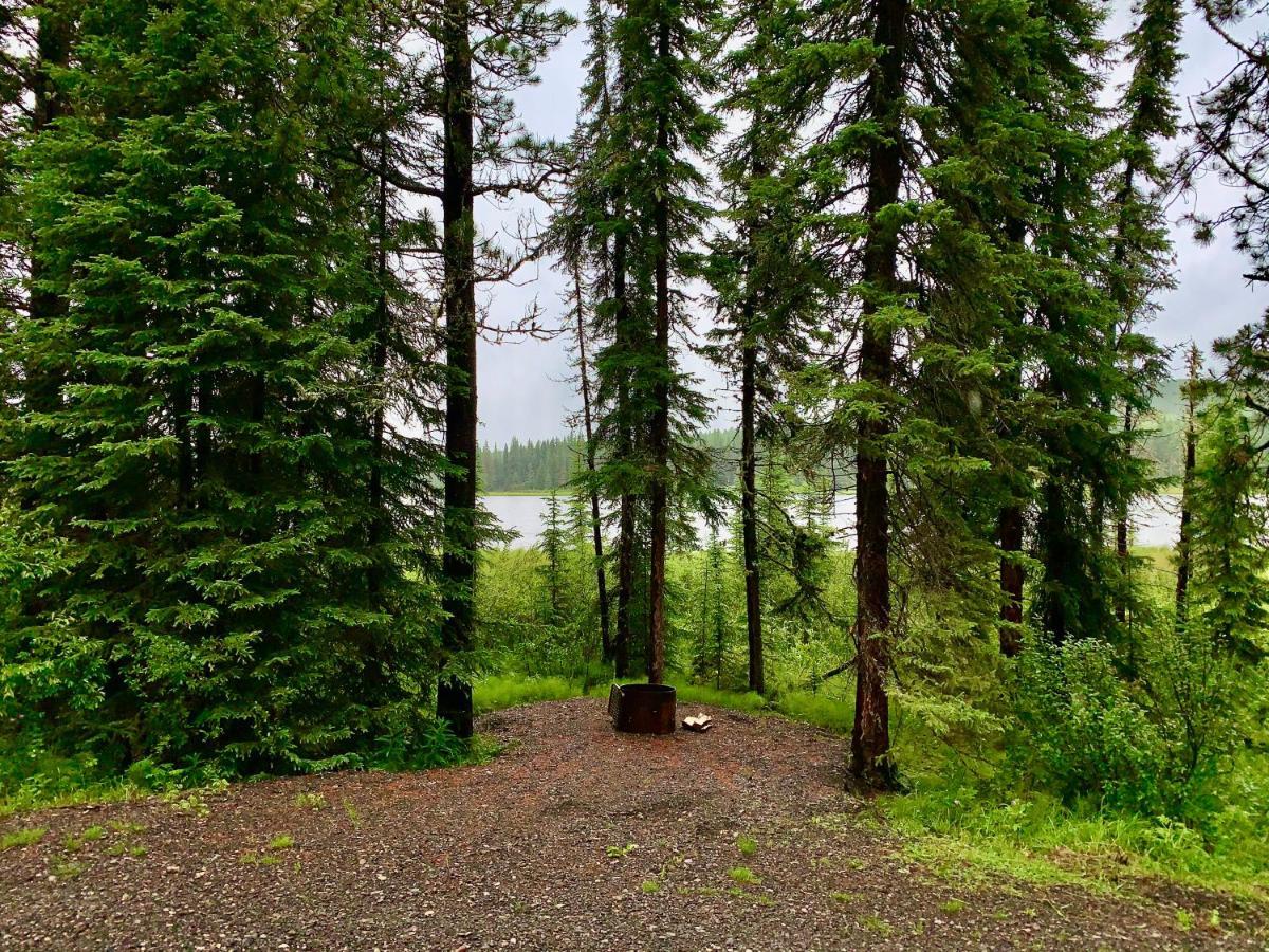 Schott'S Lake Conference & Resort Sundre Bagian luar foto